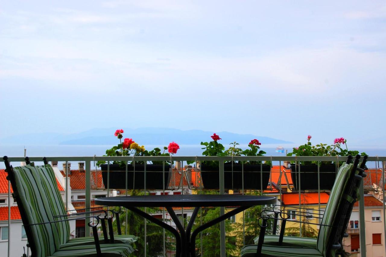 Apartment Rijeka With Sea View Εξωτερικό φωτογραφία